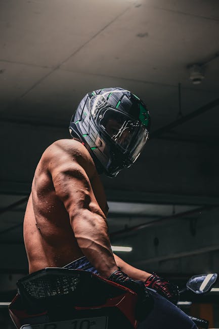 How to Build a Strong LinkedIn Profile